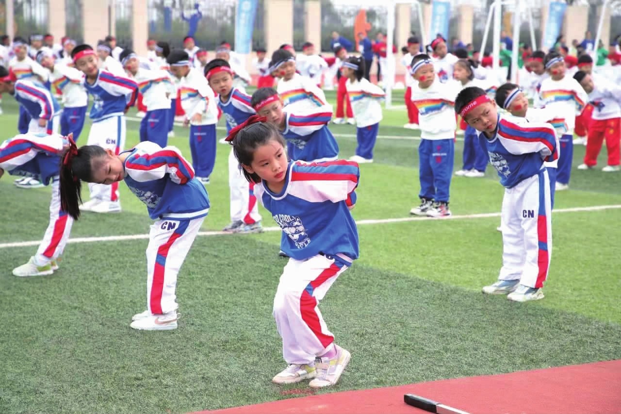 🎮HLE 1-1 T1：Kanavi装甲猴离谱送命，T1扳平总比分